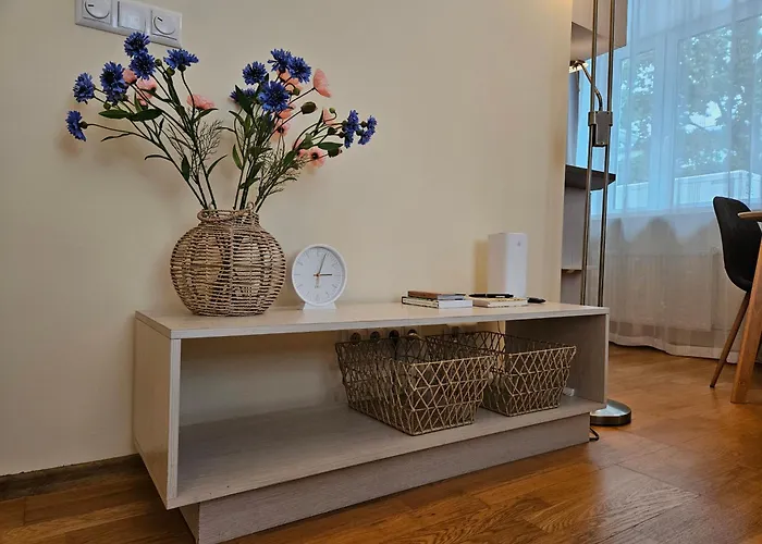 Bright Studio, Free Parking, Ltd Avail شقة